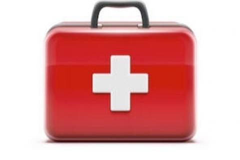 News & Tips: Five Must-Have First Aid Kit Items to Help Hikers Avoid Scarring...