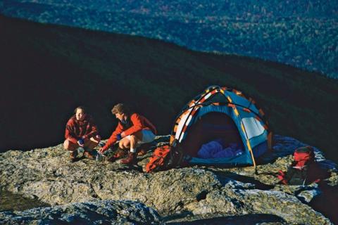 News & Tips: Fall & Winter Camping: Sleeping in Comfort (video)...