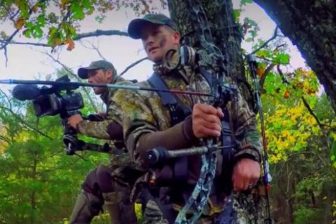 News & Tips: Pre-Rut Action Bow Hunt 2015 (video)