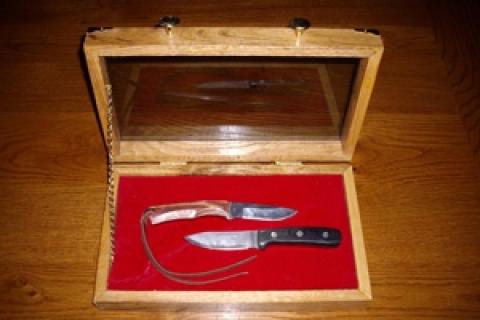 News & Tips: How to Build a Showcase for a Knife or Pistol...